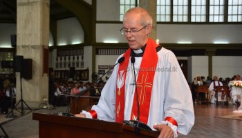 29/08 Holy Eucharist Service Archbishop of Canterbury